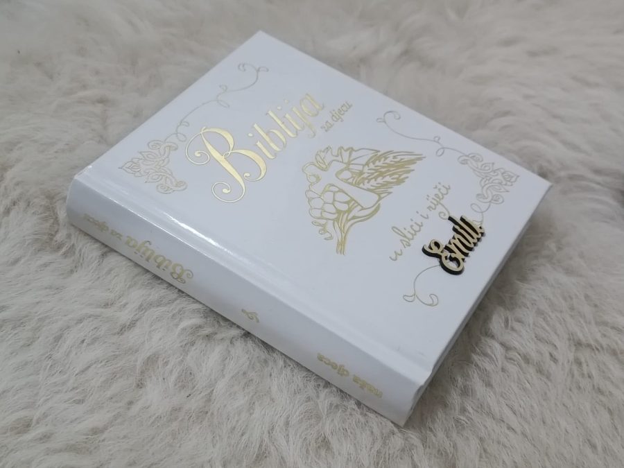 Biblija za djecu personalizirana imenom od zlatne graverske plastike