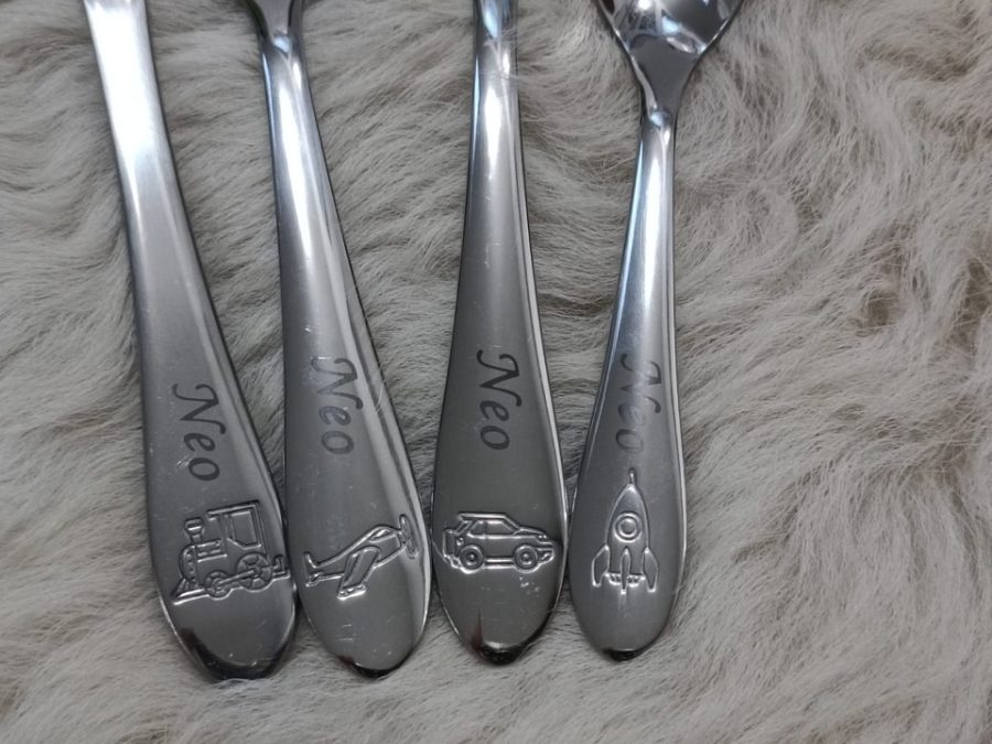 Personalizirani set pribora za jelo